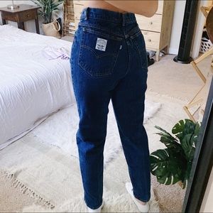 Levi’s vintage mom jeans